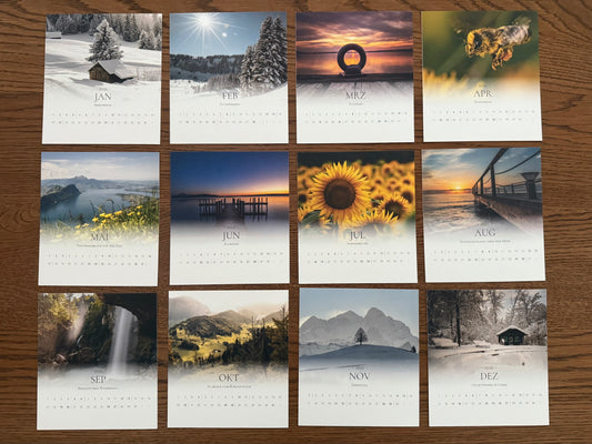 Kalender 2026 mit Holzaufsteller - Roland Widmer widrol